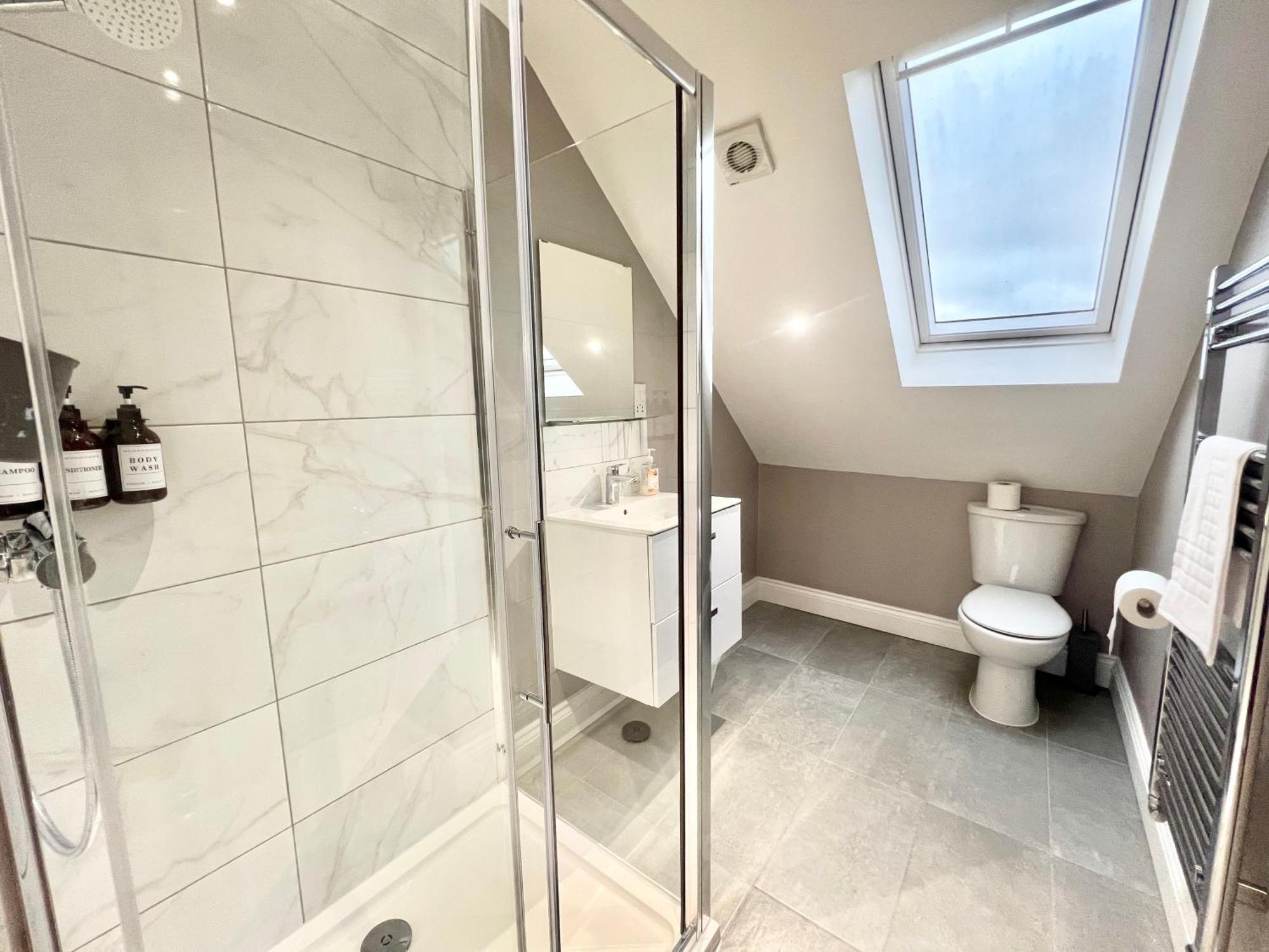 The Winstre Borehamwood Quarto foto